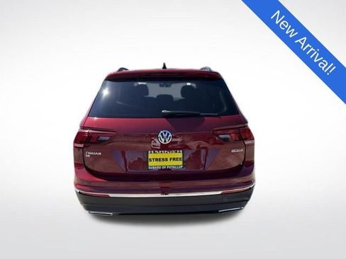 Used 2020 Volkswagen Tiguan SE w/ Panoramic Sunroof Package AWD/4WD image 6