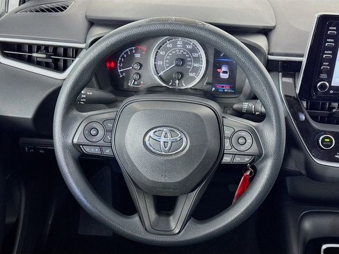 Used 2021 Toyota Corolla LE image 24
