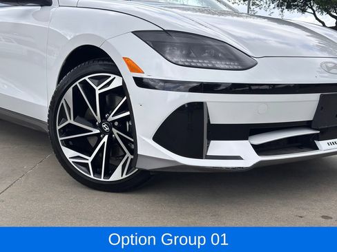 Used 2025 Hyundai Ioniq 6 SEL RWD image 2