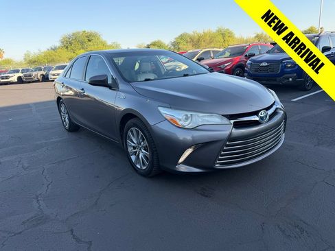 Used 2017 Toyota Camry XLE w/ Convenience Package FWD image 1