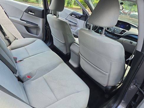 Used 2016 Honda Accord LX image 11