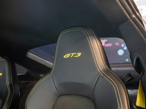 Used 2023 Porsche 911 GT3 RWD image 10