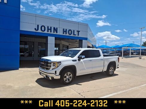 Used 2025 GMC Sierra 1500 SLT RWD image 1
