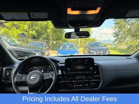Used 2025 Nissan Pathfinder Rock Creek AWD/4WD image 7