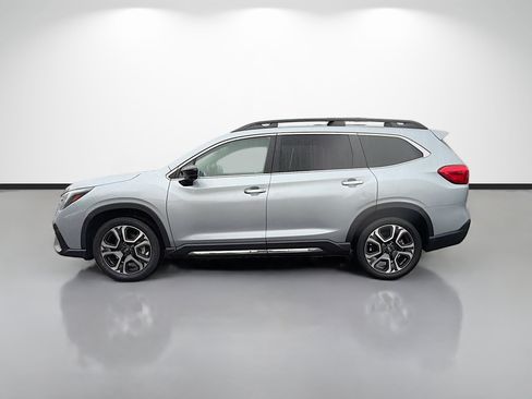 Used 2024 Subaru Ascent Touring AWD/4WD image 6