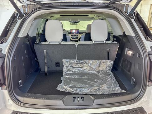 New 2026 Ford Explorer Active w/ Active Comfort Package image 13