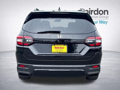 Used 2026 Honda Pilot Black Edition image 6