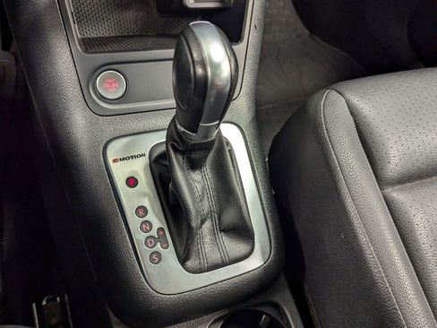 Used 2017 Volkswagen Tiguan Wolfsburg Edition image 14