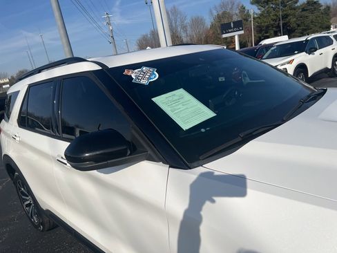 Used 2020 Ford Explorer ST w/ Premium Technology Package image 4