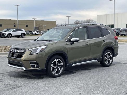 Used 2023 Subaru Forester Touring image 27