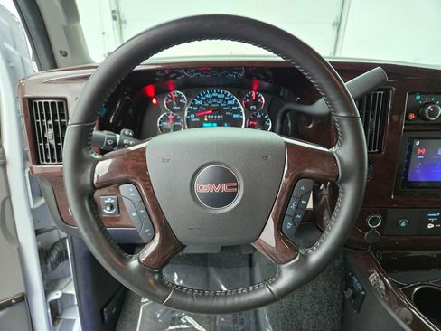 Used 2020 GMC Savana 2500 image 23