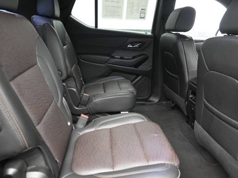 Used 2023 Chevrolet Traverse High Country AWD/4WD image 10