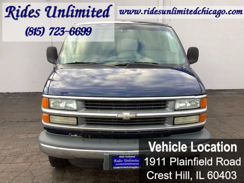 Used 2002 Chevrolet Express 2500 Passenger w/ LS Preferred Equipment Group image 9