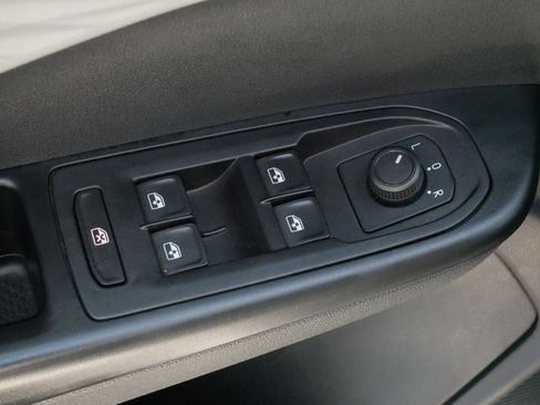 Used 2022 Volkswagen Taos S w/ IQ Drive S Package FWD image 19