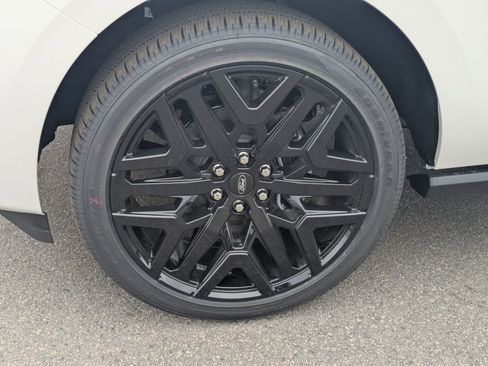 New 2026 Ford Expedition Max Platinum w/ Stealth Performance Package image 11