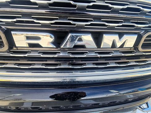 Used 2022 RAM 1500 Limited w/ Body Color Bumper Group image 32