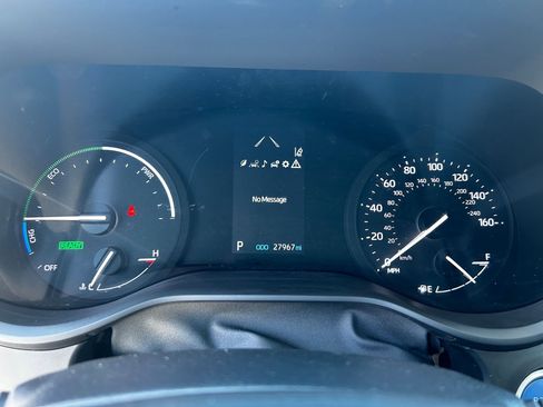 Certified 2023 Toyota Sienna XLE w/ XLE Plus Package AWD/4WD image 17