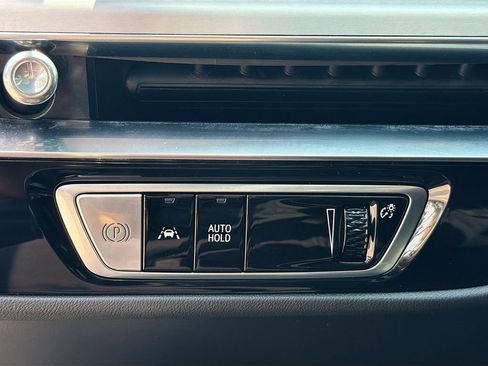 Used 2024 Cadillac Lyriq Sport RWD image 34