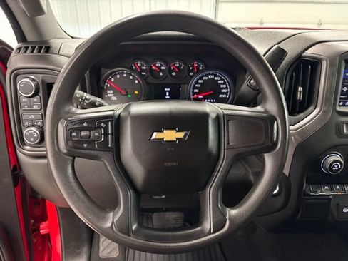 Used 2022 Chevrolet Silverado 1500 Custom AWD/4WD image 16