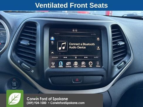 Used 2015 Jeep Cherokee Limited w/ Luxury Group image 13