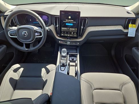 New 2026 Volvo XC60 B5 Core w/ Protection Package Premier AWD/4WD image 17