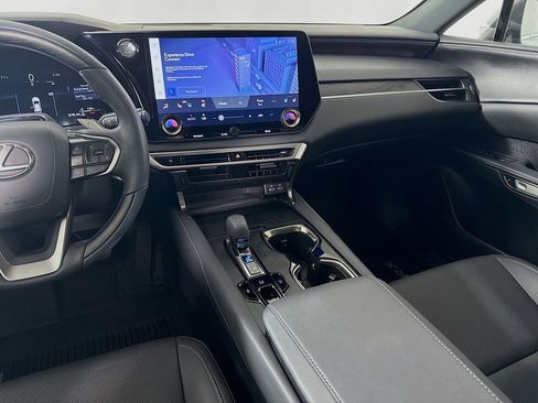 Used 2025 Lexus RX 350 Premium image 24