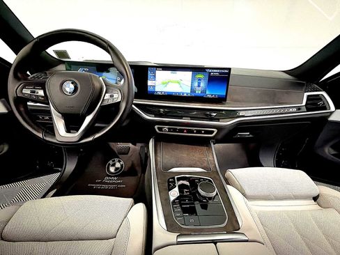 Certified 2024 BMW X5 xDrive40i w/ Premium Package image 15