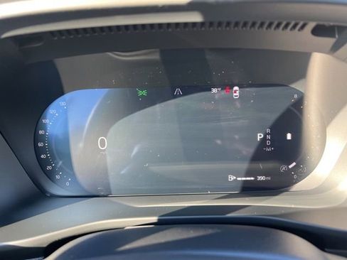 New 2026 Volvo XC40 B5 Ultra w/ Protection Package Premier AWD/4WD image 29