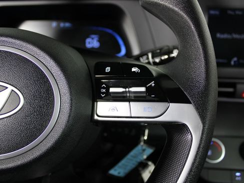 Certified 2025 Hyundai Elantra SE image 26