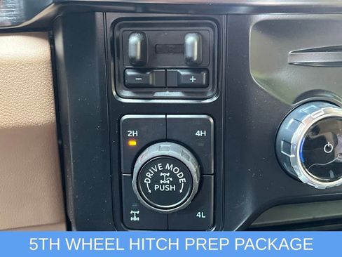 New 2025 Ford F350 Lariat w/ Lariat Ultimate Package image 13