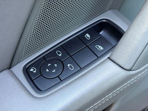 Used 2022 Porsche 911 Targa 4 GTS image 17