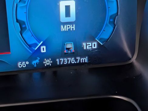 Used 2025 Ford Bronco Outer Banks AWD/4WD image 19