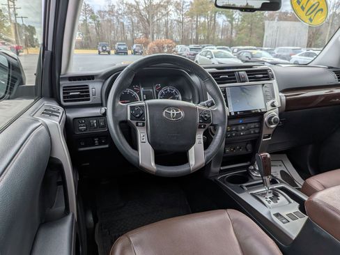 Used 2022 Toyota 4Runner Limited image 27