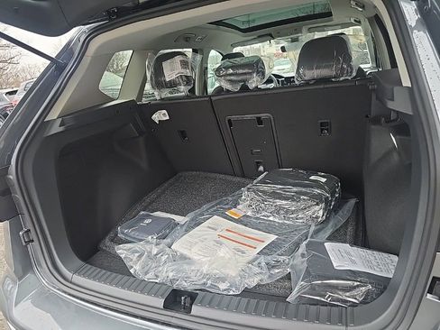 New 2025 Volkswagen Taos SEL image 15