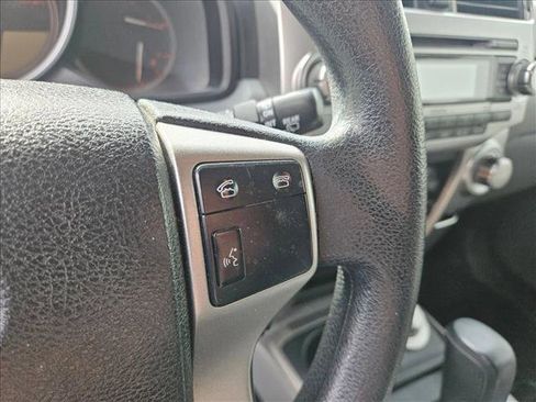 Used 2013 Toyota 4Runner SR5 image 19