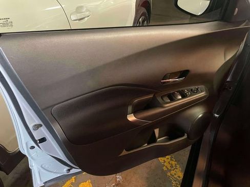 Used 2023 Nissan Kicks SV FWD image 18