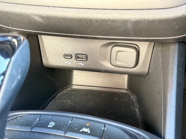 Used 2025 Buick Envista Preferred FWD image 20