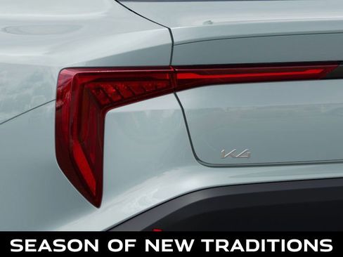 New 2025 Kia K4 EX image 11