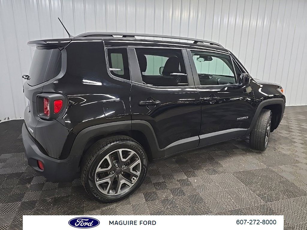 Used 2016 Jeep Renegade Latitude w/ Cold Weather Group AWD/4WD image 3