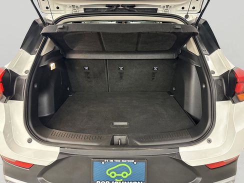 Certified 2023 Buick Encore GX Preferred w/ Cold Weather Comfort Package image 38