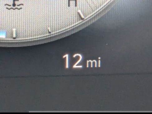 New 2025 Hyundai Elantra SEL image 29