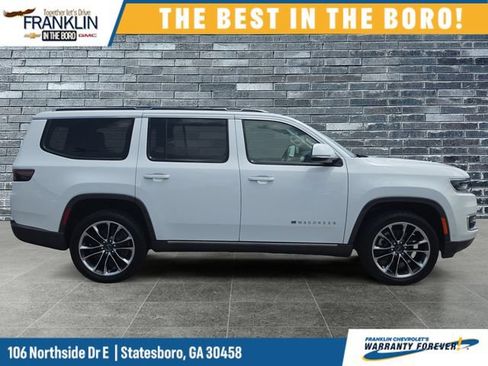 Used 2022 Jeep Wagoneer Series III w/ Premium Group I RWD image 7