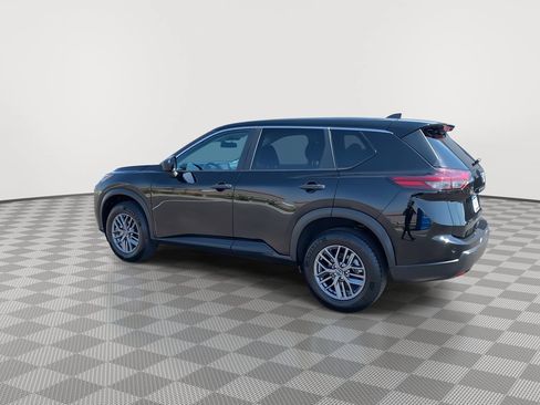 Used 2024 Nissan Rogue S AWD/4WD image 5