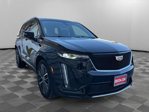 Certified 2023 Cadillac XT6 Sport w/ Technology Package AWD/4WD image 3