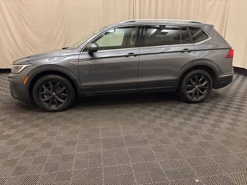 Used 2024 Volkswagen Tiguan SE AWD/4WD image 8