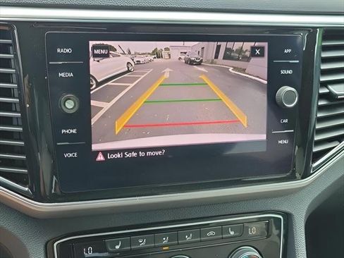 Used 2018 Volkswagen Atlas SEL FWD image 26