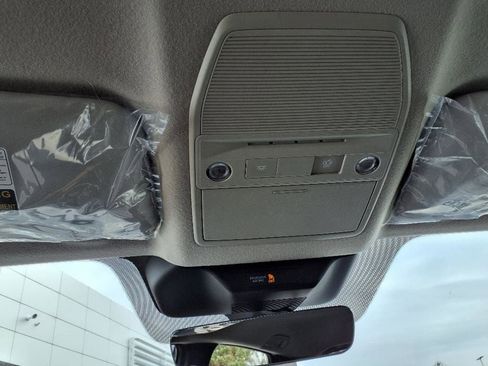 New 2025 Nissan Kicks SR w/ Illumination Package image 24