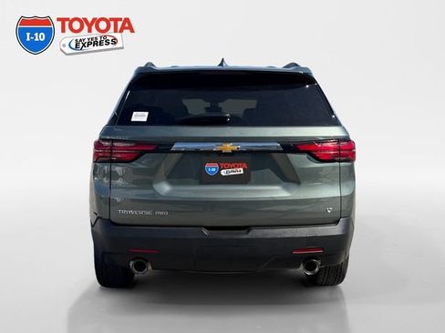 Used 2023 Chevrolet Traverse LT w/ LT Premium Package AWD/4WD image 4