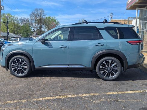 New 2026 Nissan Pathfinder Platinum AWD/4WD image 7