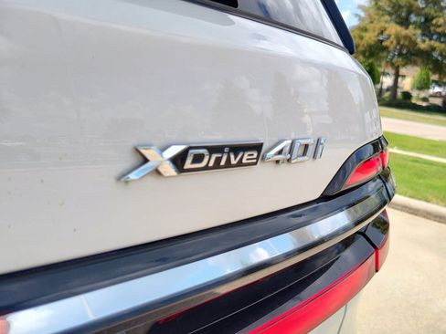 Used 2024 BMW X7 xDrive40i w/ Premium Package AWD/4WD image 8
